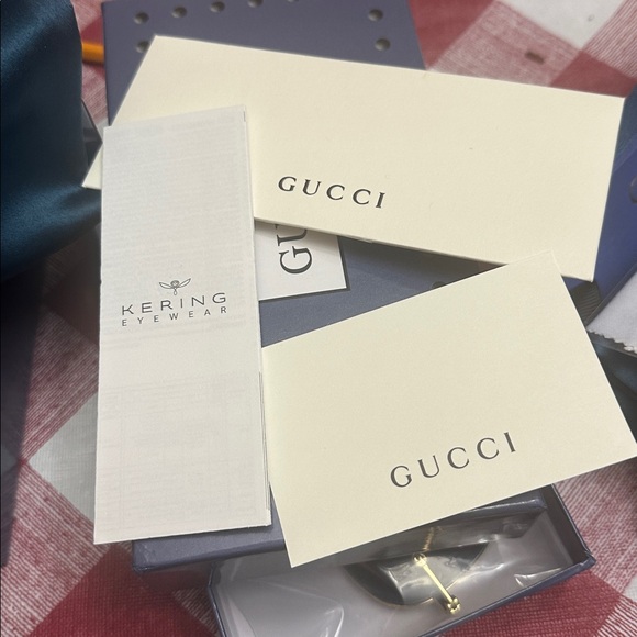 Gucci Women\'s Bold Black Sunglasses main image 6